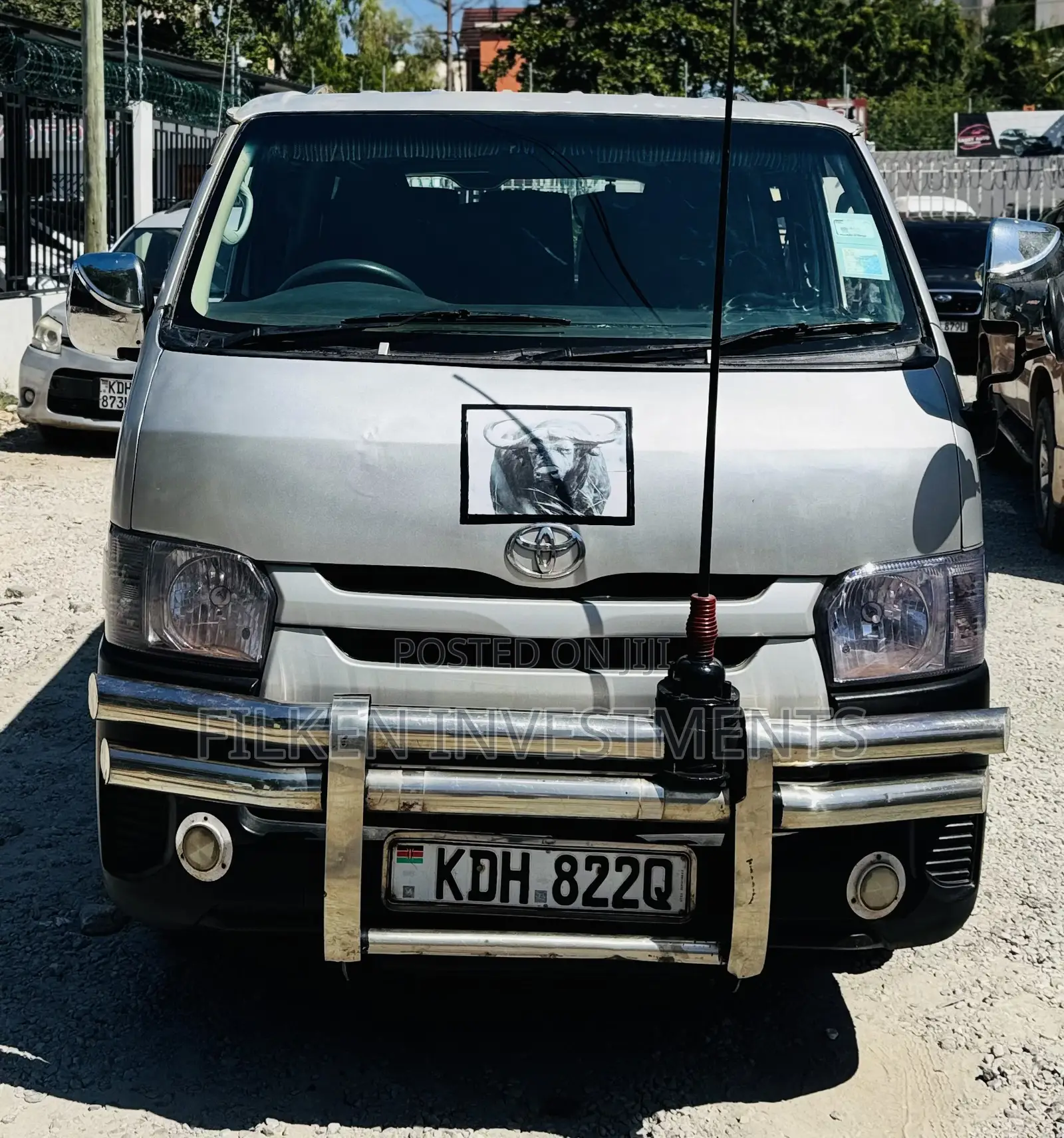 Toyota HiAce 2016 Silver
