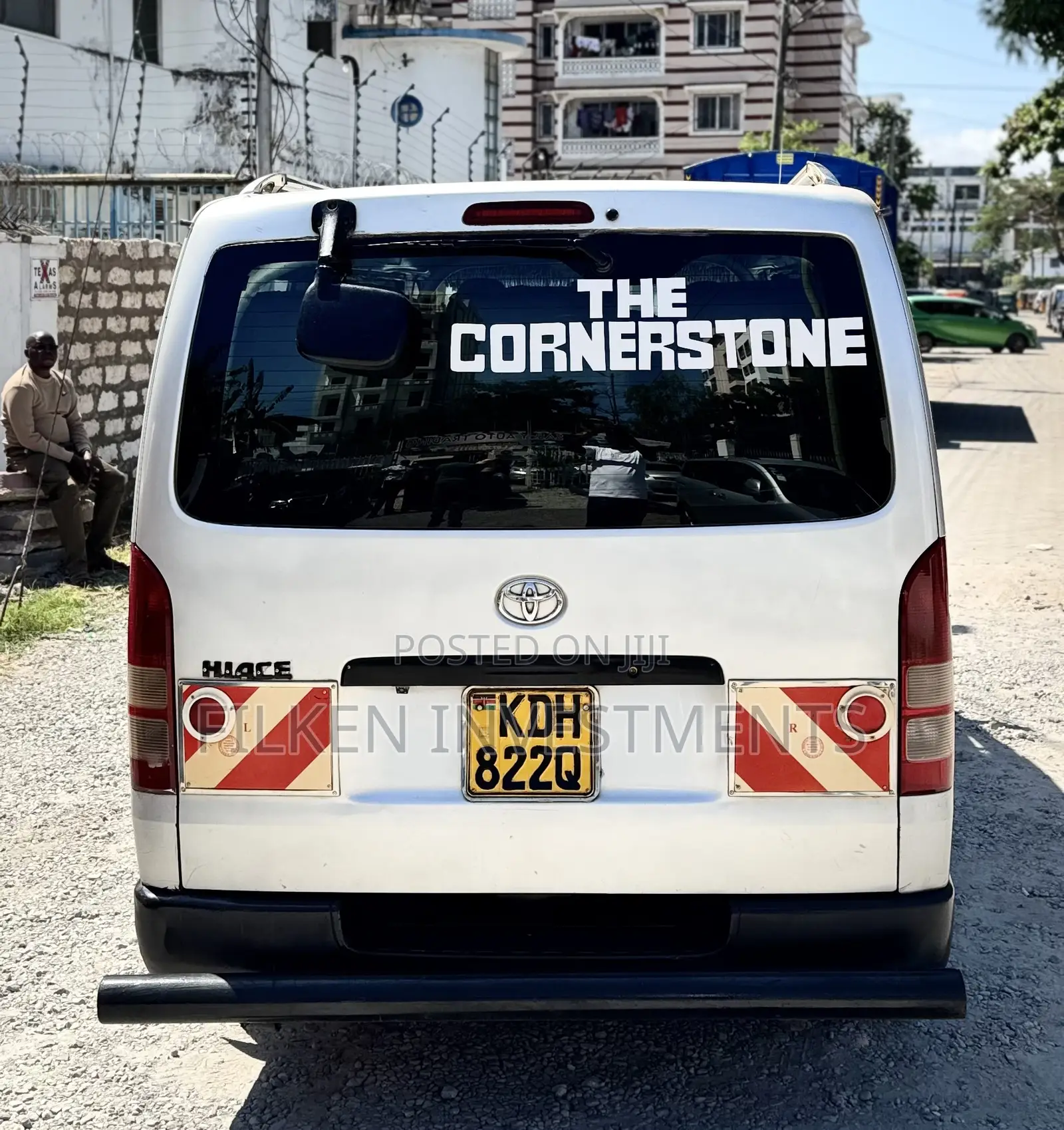 Toyota HiAce 2016 Silver