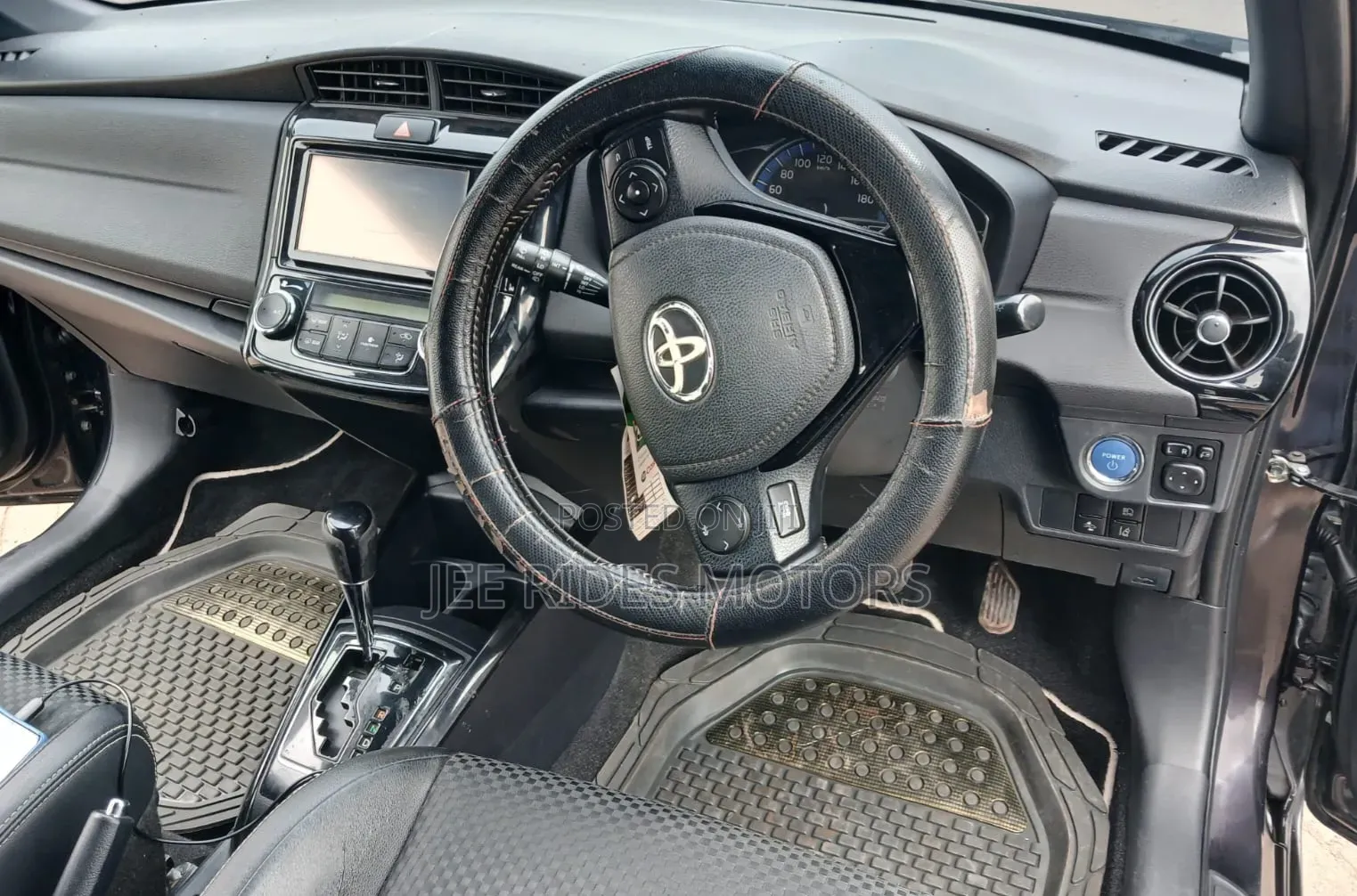 Toyota Corolla Fielder 2016 Black