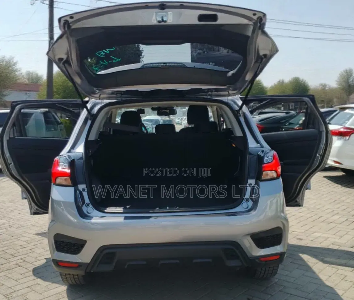 Mitsubishi RVR 2019 Gray
