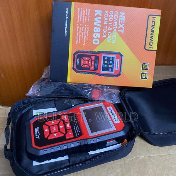 KW850 Auto OBD2 Engine Fault Code Reader With Live Data - main view