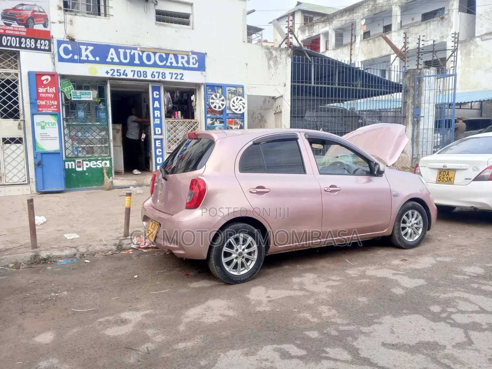 Nissan March 2018 Pink