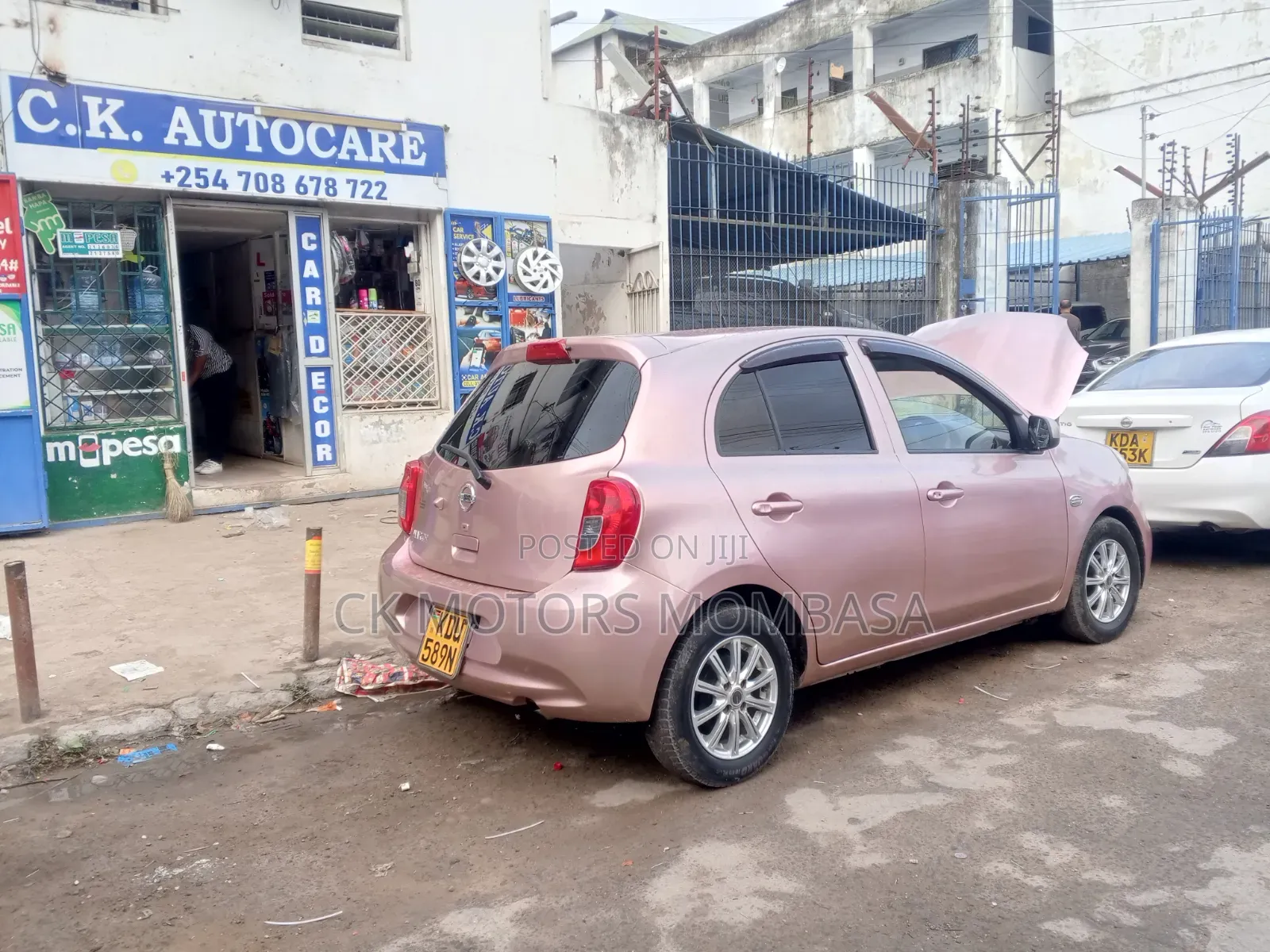 Nissan March 2018 Pink