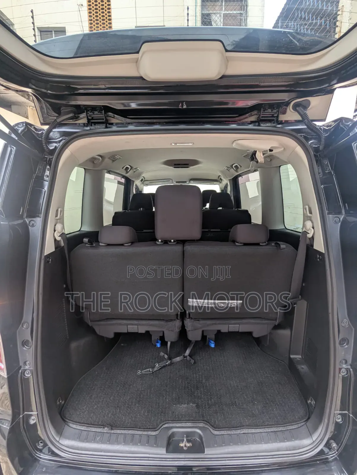 Nissan Serena 2019 Black