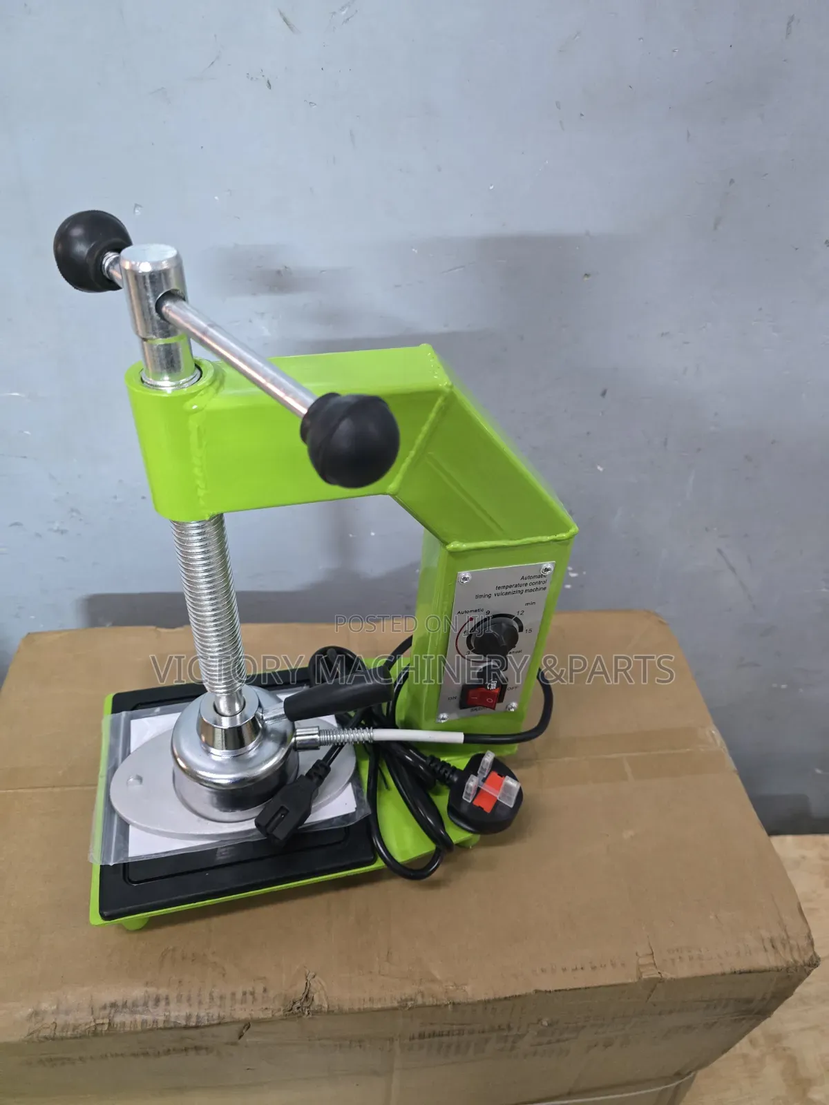 Commercial Automatic Valcanizing Tyre Machine/Temperature Control