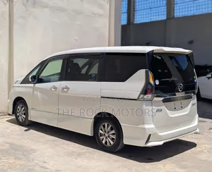 Nissan Serena 2019 White