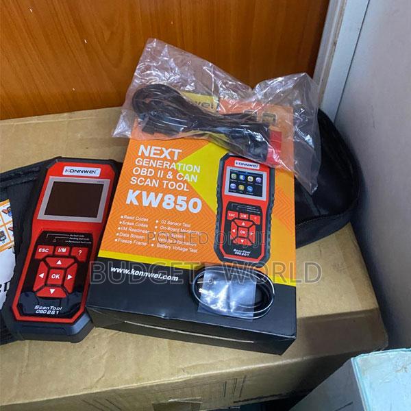 Konnwei KW850 Universal OBD2 Scanner With Free Software Updates