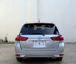 Toyota Corolla Fielder 2020 Silver
