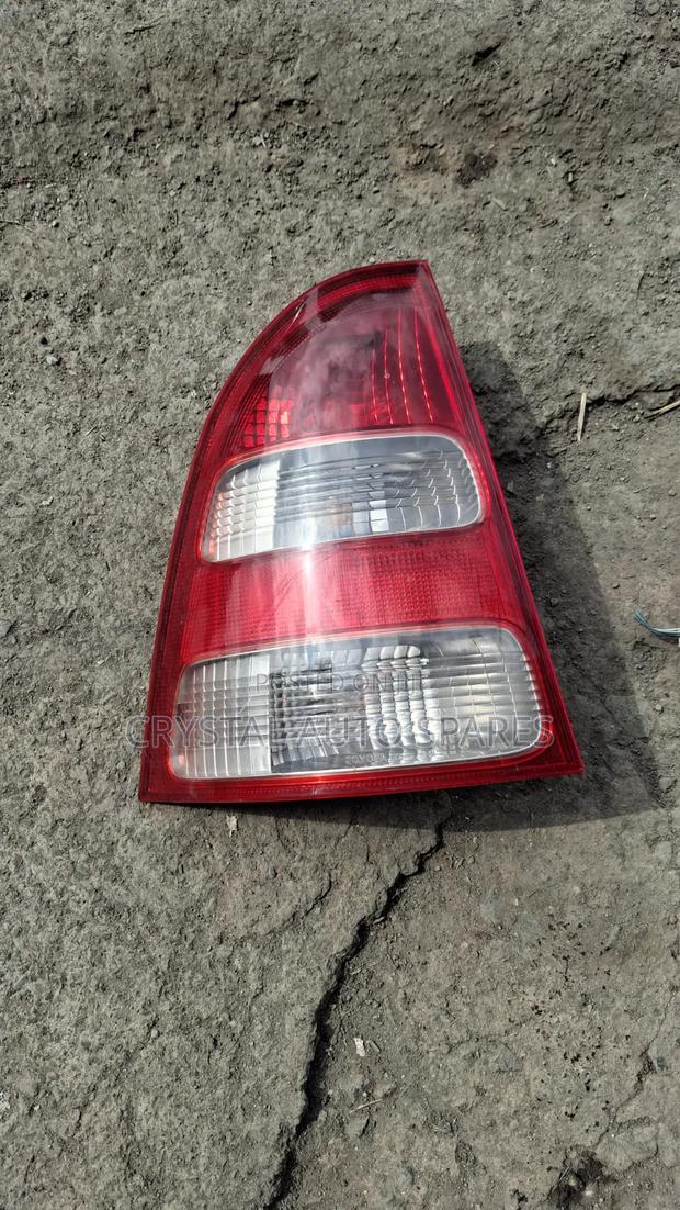 Toyota Fielder 2002-2004 Taillight