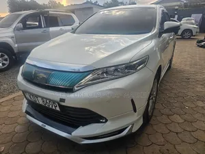 Toyota Harrier 2018 White