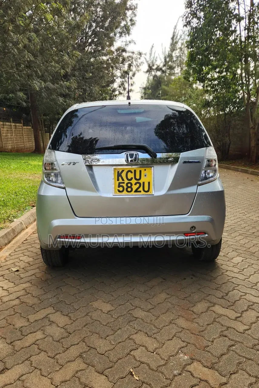 Honda Fit 2012 Silver