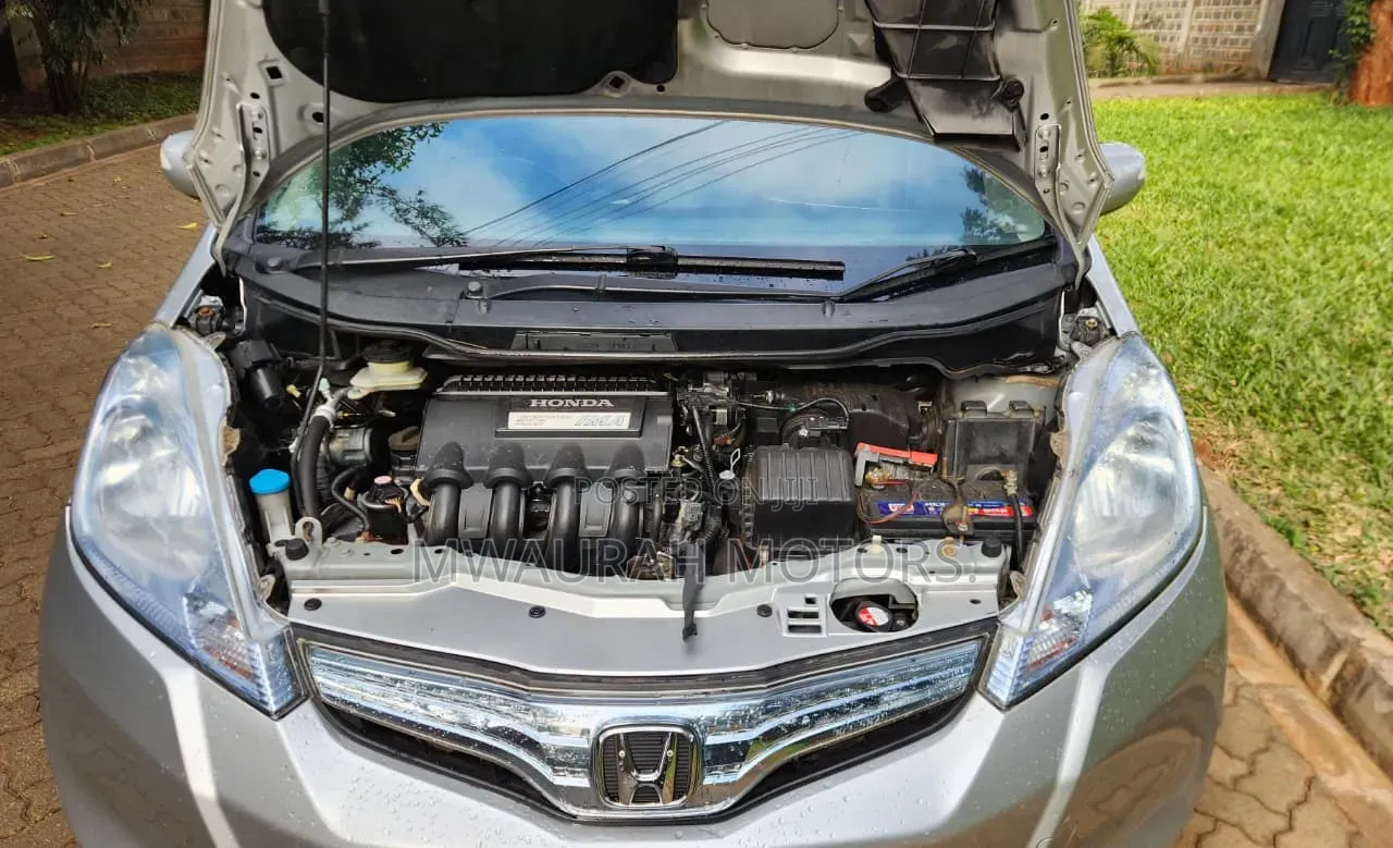 Honda Fit 2012 Silver