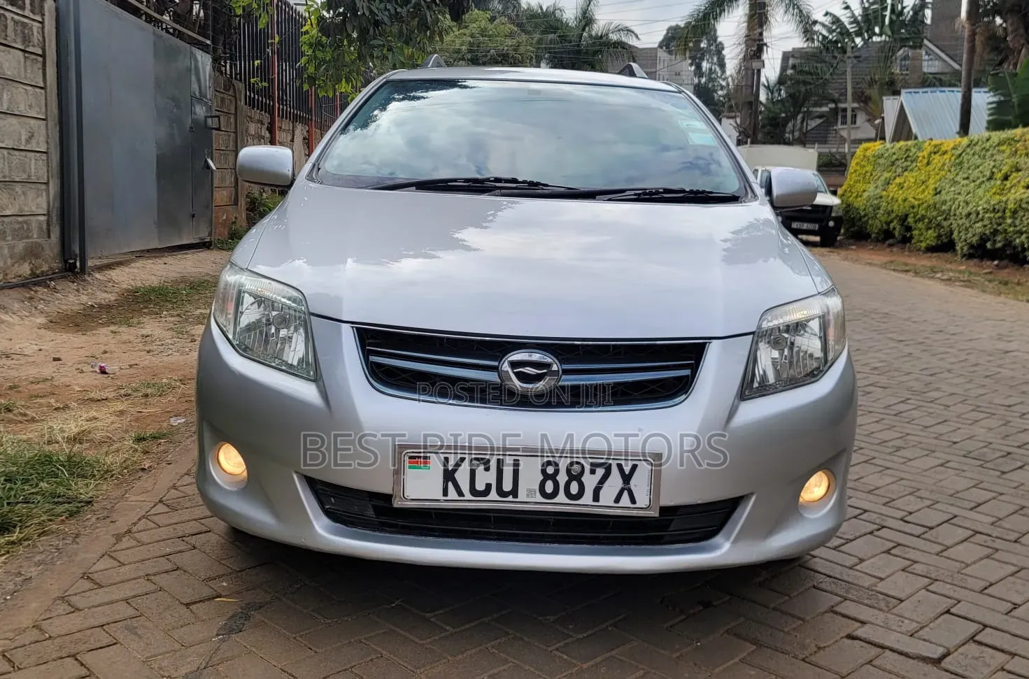 Toyota Corolla Fielder 2012 Silver