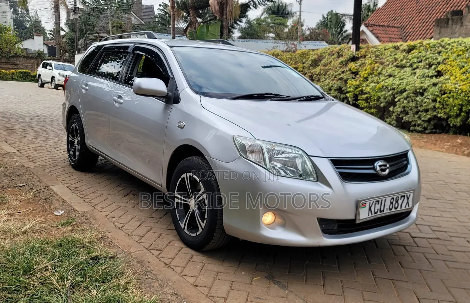 Toyota Corolla Fielder 2012 Silver