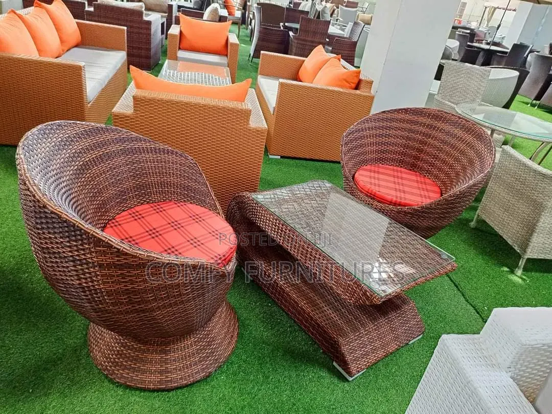 Rattan Chairs Egg Shaped and Table
