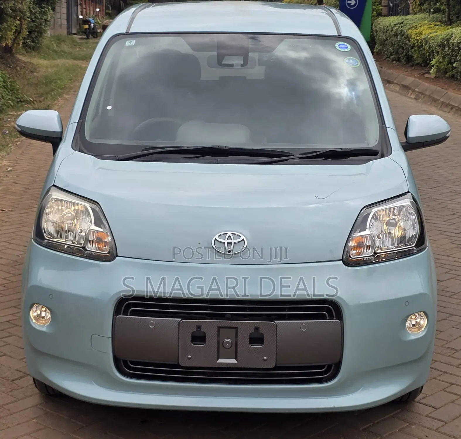 Toyota Porte 2020 Blue
