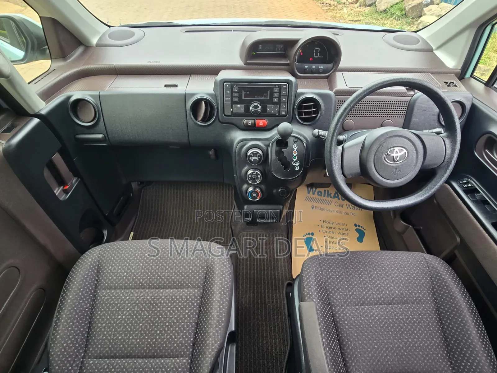 Toyota Porte 2020 Blue