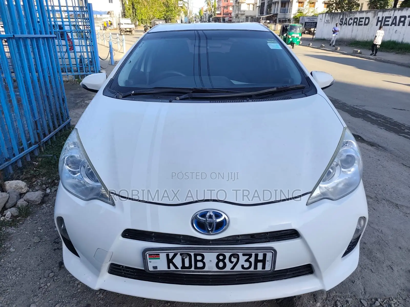 Toyota Aqua 2015 White