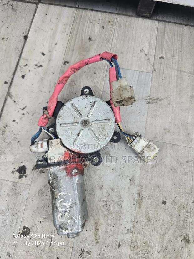 Subaru Sg9 Door Motor - thumbnail 3