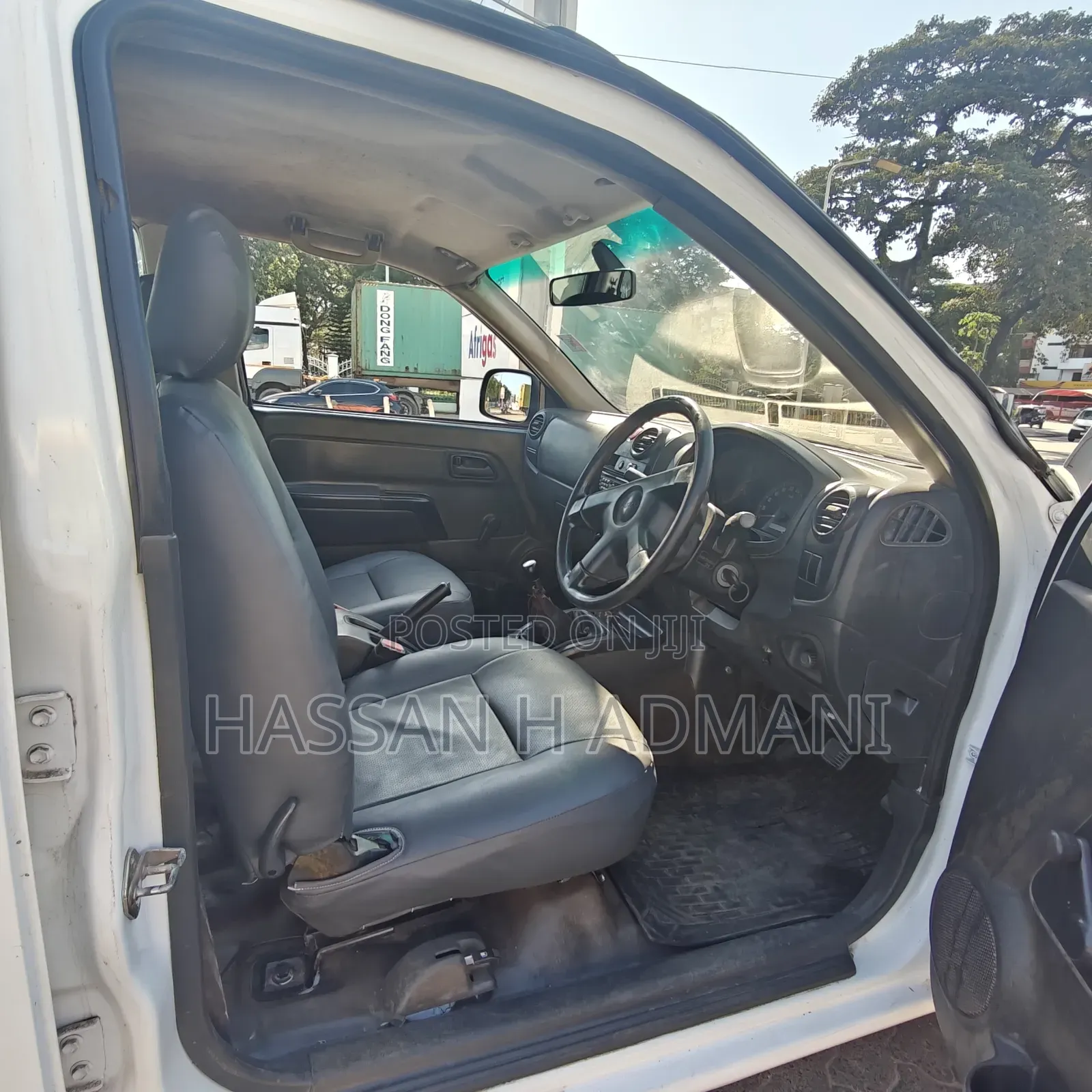 Isuzu D-MAX 2011 White