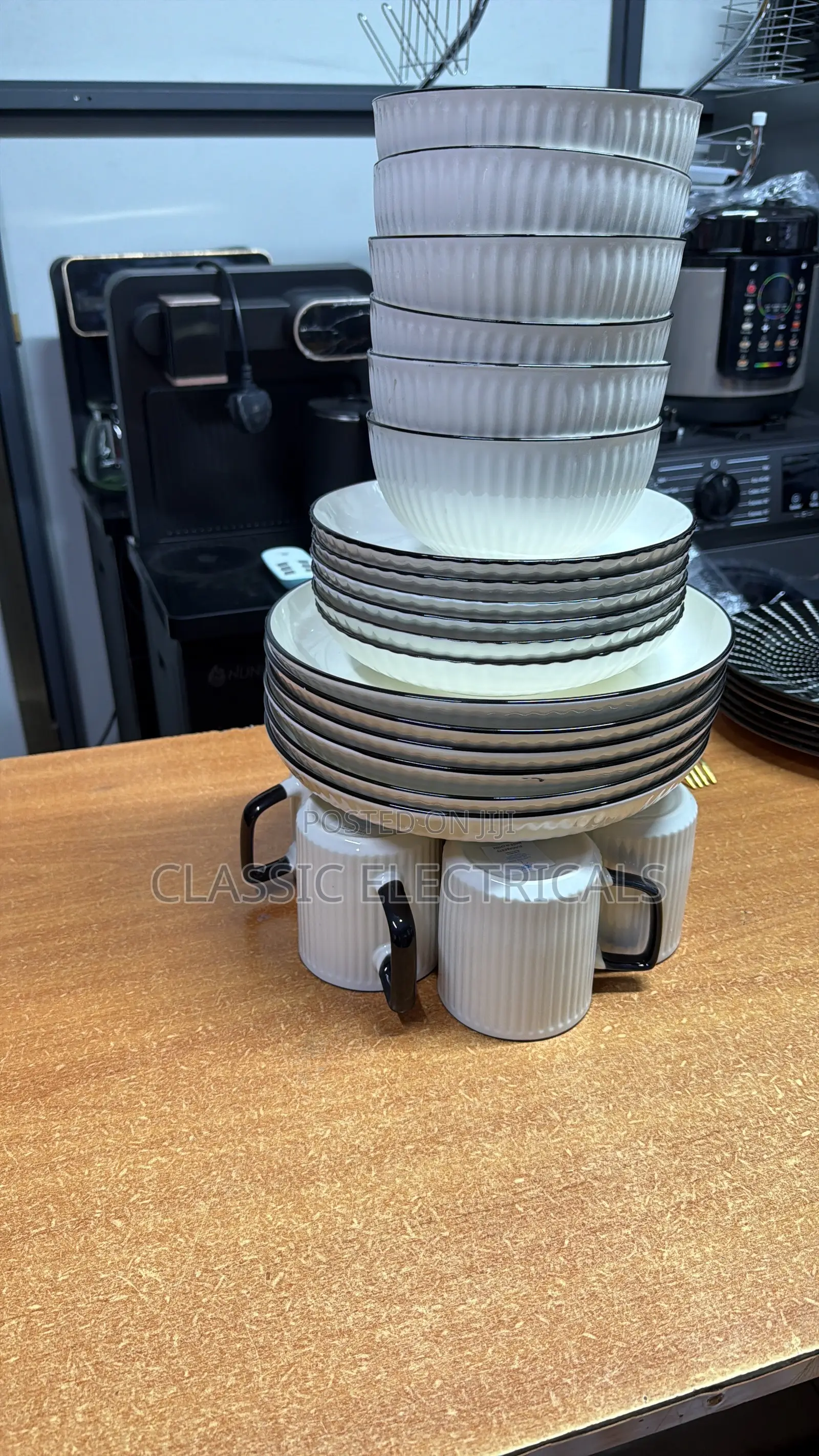 24pcs Japanese Dinner Set at Ksh3000