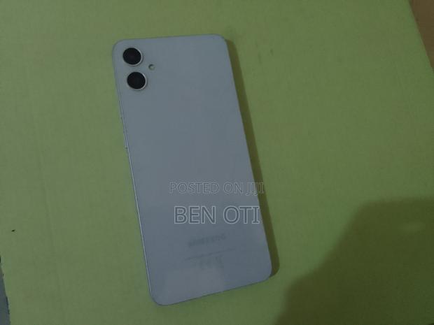 Samsung Galaxy A05 64 GB Gray - thumbnail 4