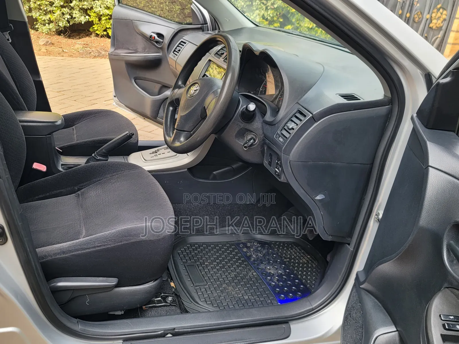 Toyota Corolla Fielder 2012 Silver