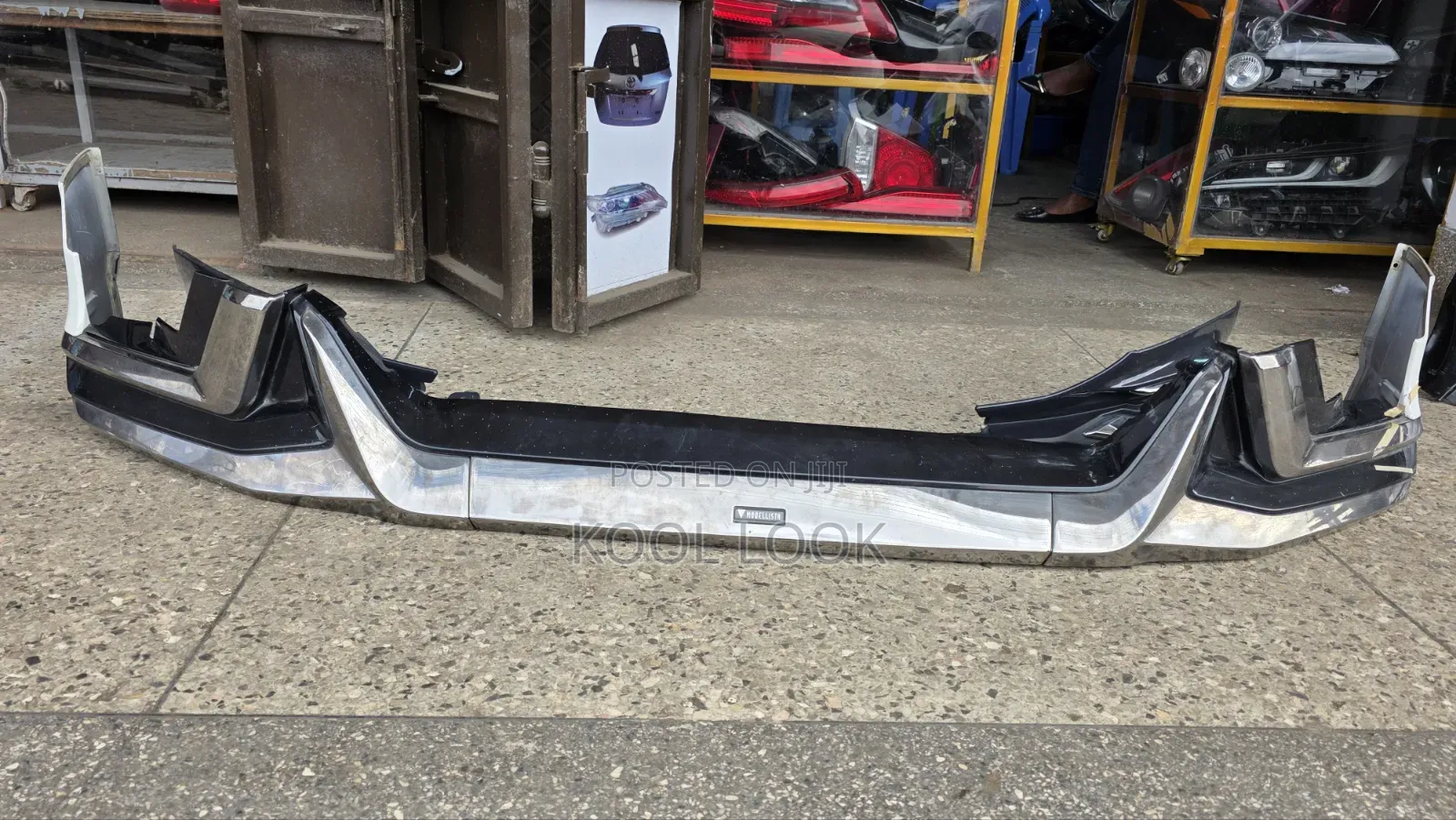 Toyota Vellfire 2015-2017 Modelista Kit