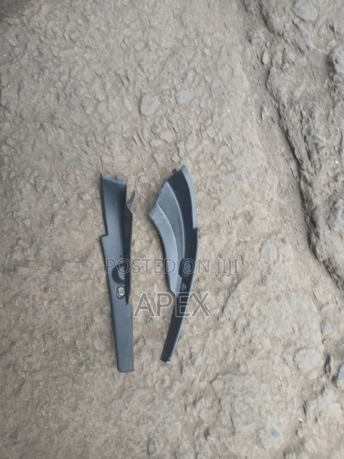 Windscreen Finishers Mazda Demio 2012