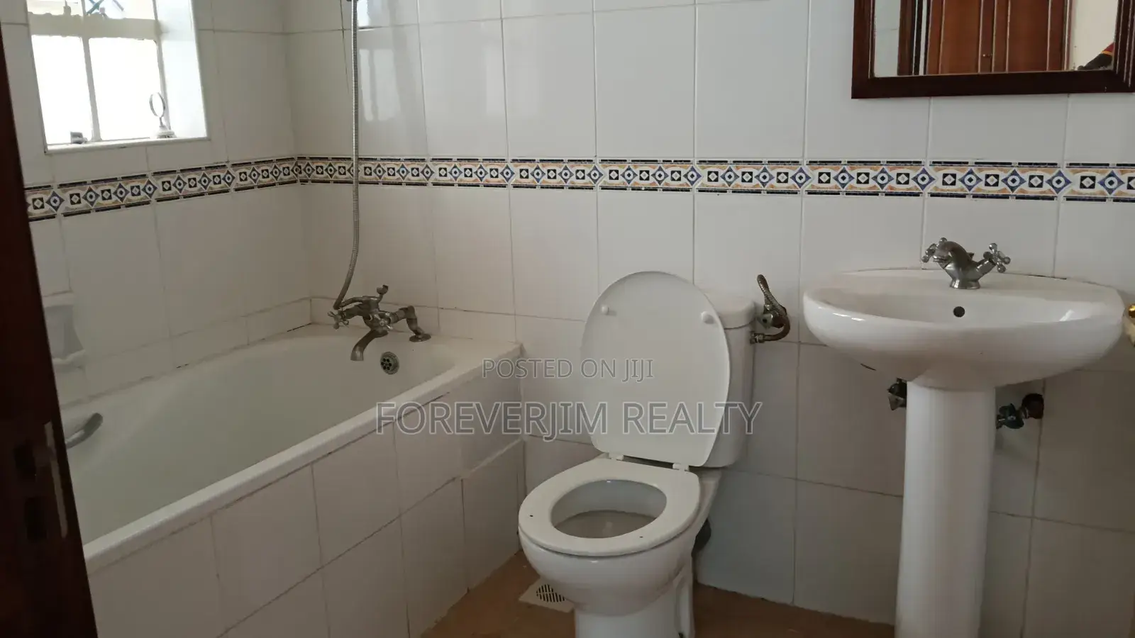 2bdrm Apartment in Marcus Garvey Road, Hurlingham for rent