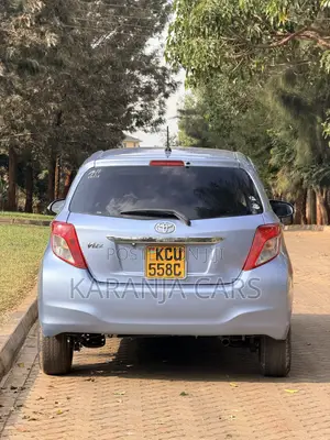 Toyota Vitz 1.3 FWD 5dr 2012 Blue