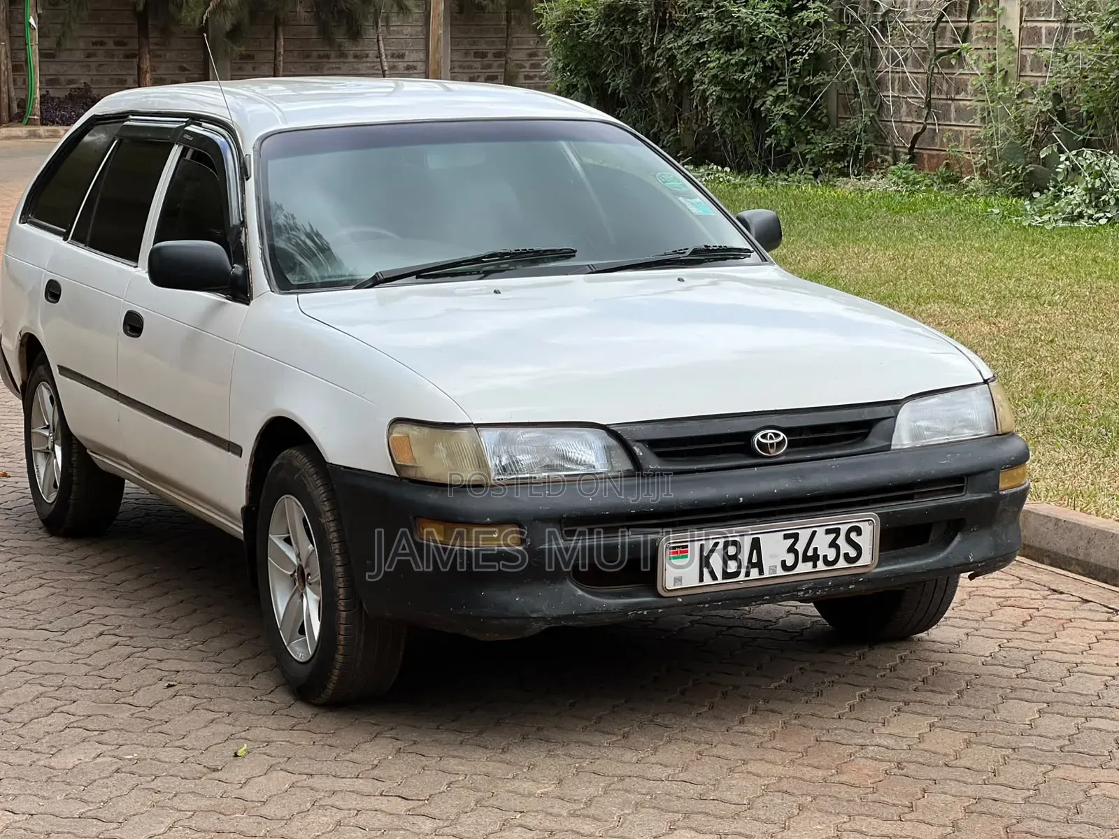 Toyota Corolla 2002 White