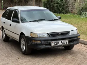 Toyota Corolla 2002 White