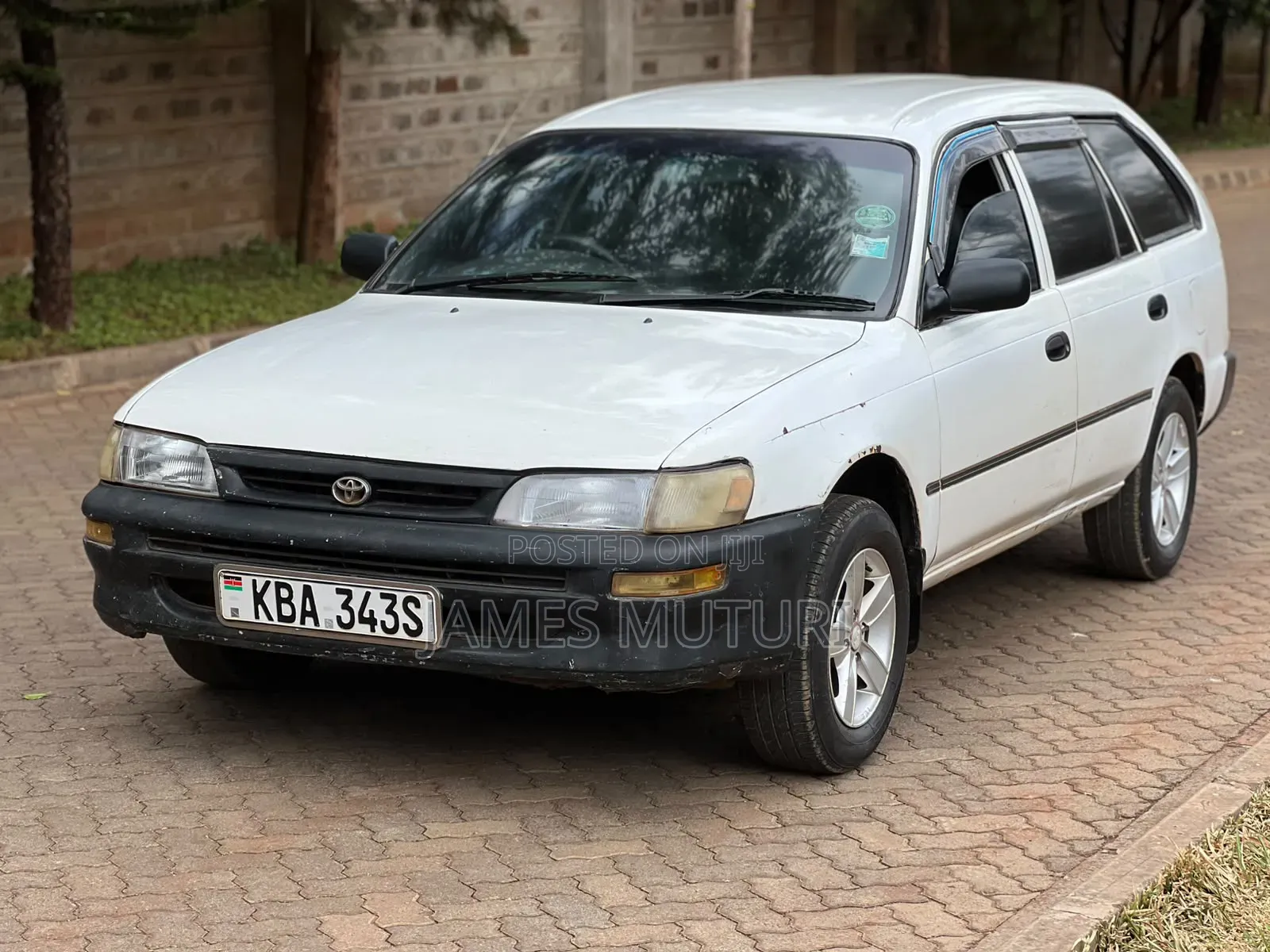 Toyota Corolla 2002 White