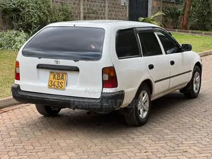 Toyota Corolla 2002 White