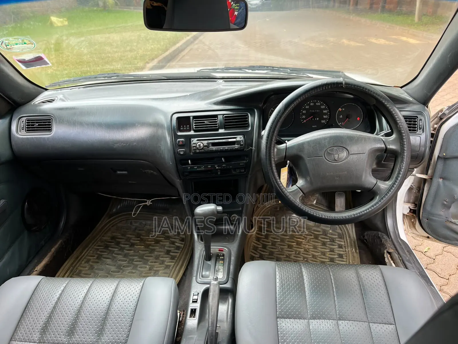 Toyota Corolla 2002 White