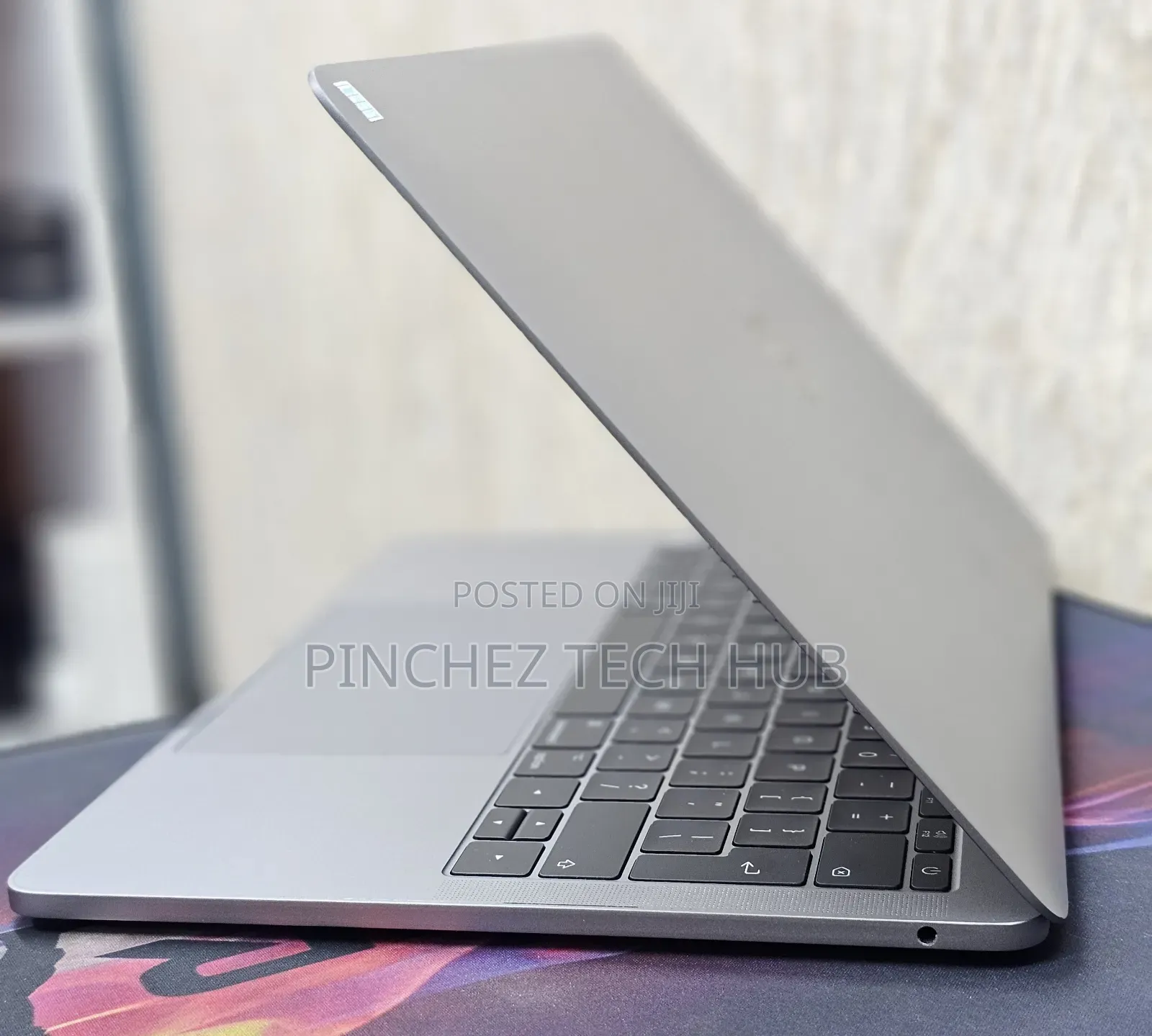 Laptop Apple MacBook Pro 2017 16GB Intel Core i7 SSD 512GB