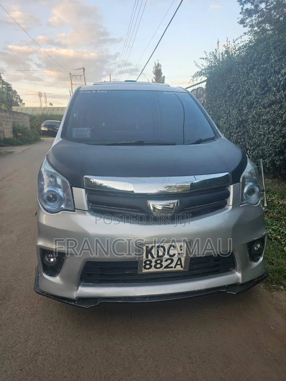 Toyota Noah 2013 Silver