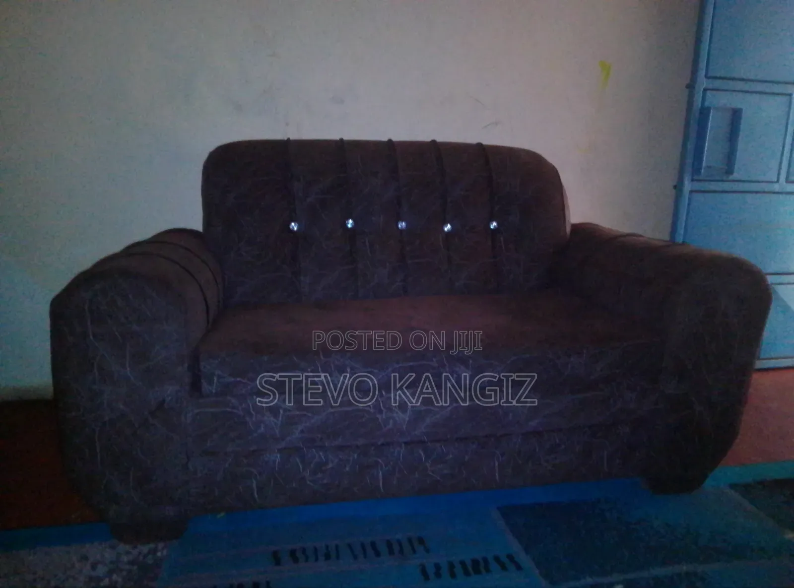 Sofas in Good Condition