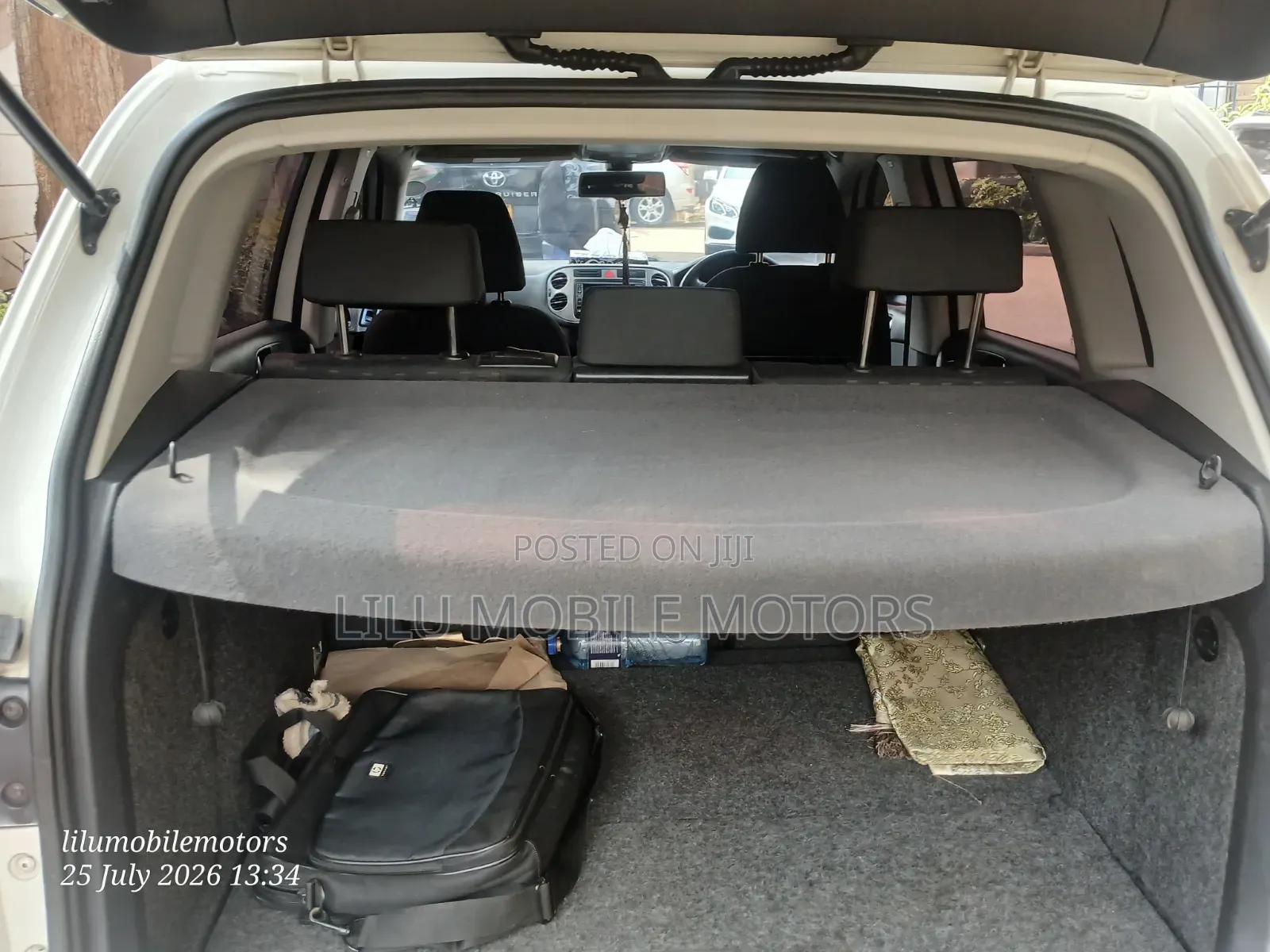 Volkswagen Tiguan S 2010 White