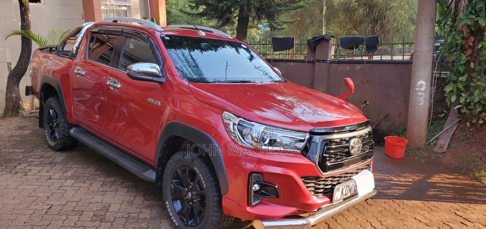 Toyota Hilux 2020 Red