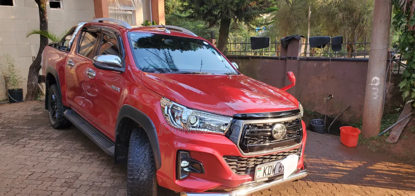 Toyota Hilux 2020 Red