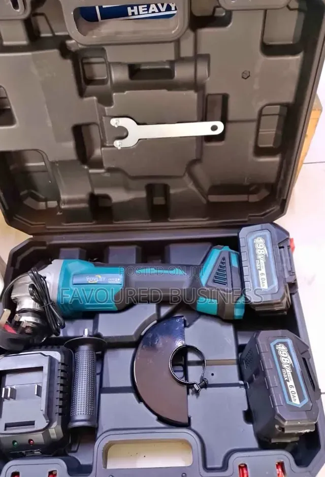 Heavy Duty Angle Grinder 86v Makita/ Top 2 Batteries Plus Grinder