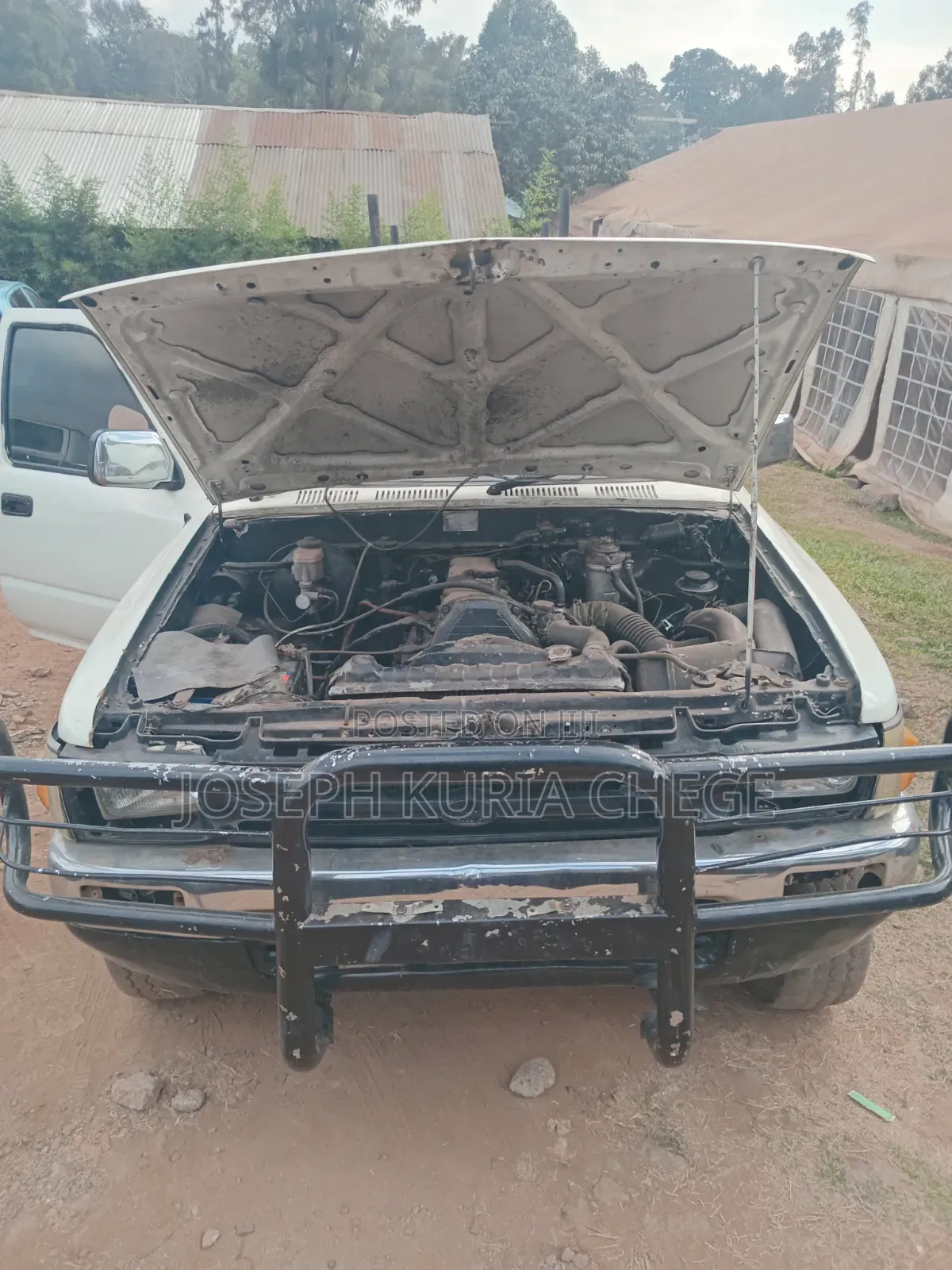 Toyota Hilux 1996 White