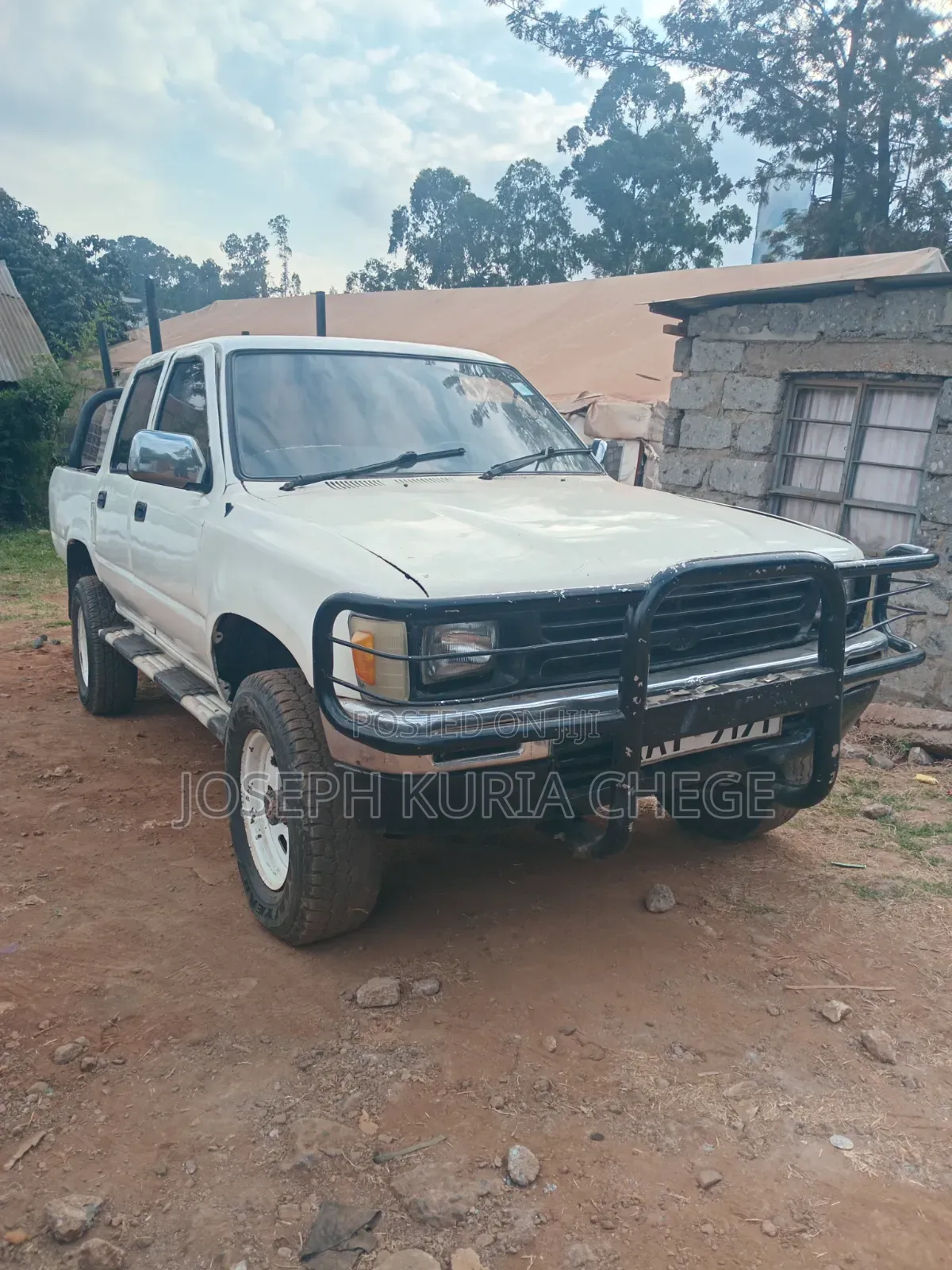 Toyota Hilux 1996 White