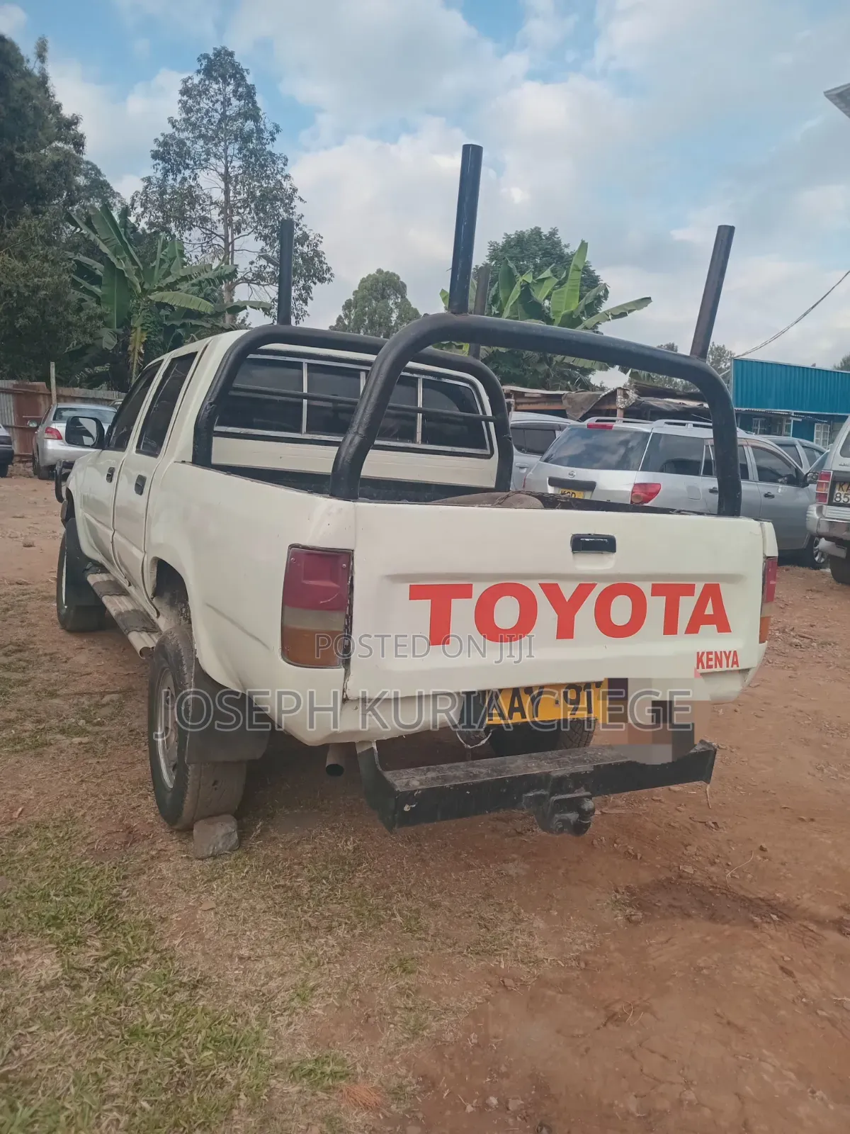 Toyota Hilux 1996 White