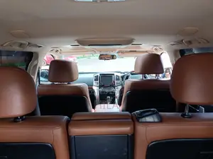 Toyota Land Cruiser 4.6 V8 ZX 2014 White