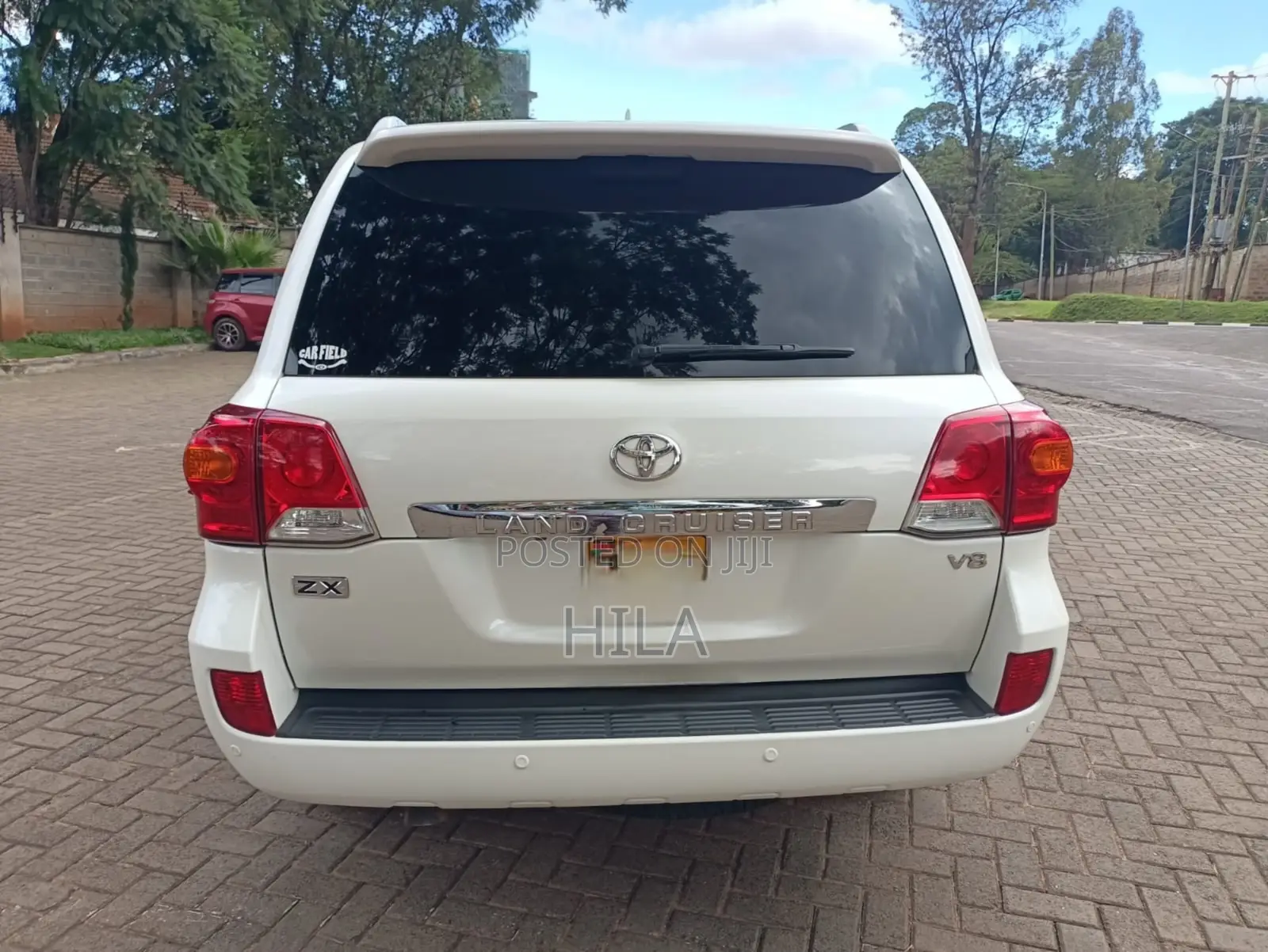 Toyota Land Cruiser 4.6 V8 ZX 2014 White