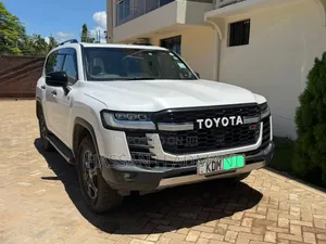 Toyota Land Cruiser 2021 White