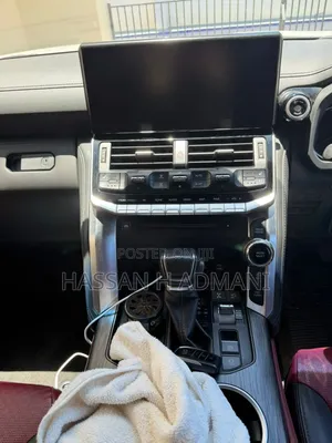 Toyota Land Cruiser 2021 White